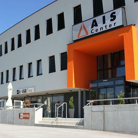 Hotel Ais Center Wolfsberg Esterno foto