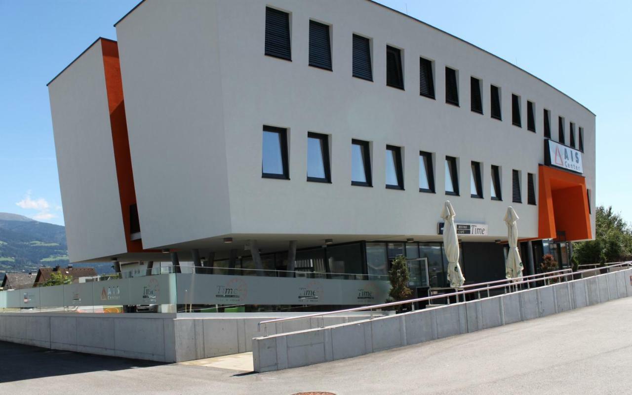 Hotel Ais Center Wolfsberg Esterno foto